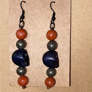 ☀️3/$9☀️ Skull Bead Earrings in Black and Orange